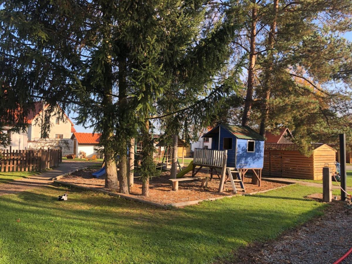 Apartmany Kojakovice - Trebon Jilovice ภายนอก รูปภาพ