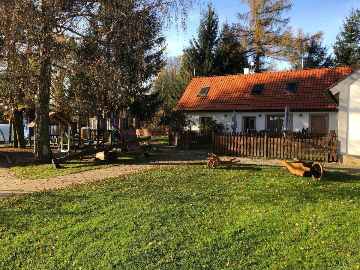 Apartmany Kojakovice - Trebon Jilovice ภายนอก รูปภาพ
