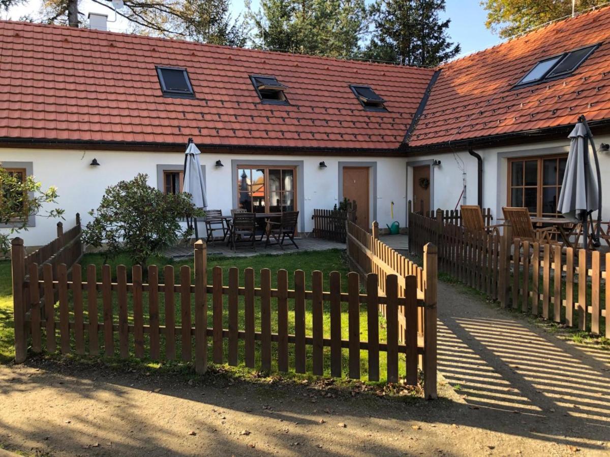 Apartmany Kojakovice - Trebon Jilovice ภายนอก รูปภาพ
